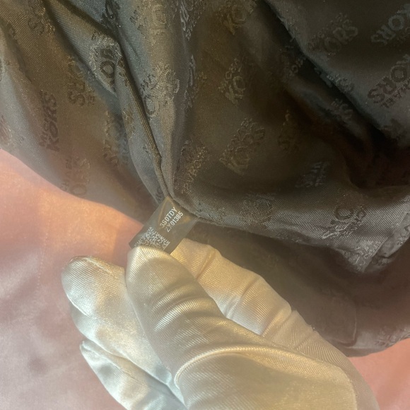 Authentic Michael Kors Purse  #056NC Jet Set Monogram Tote Bag in black and tan - Picture 7 of 11